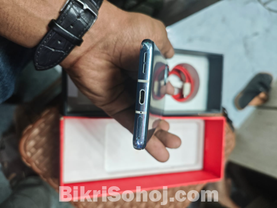 One Plus 9Pro   8/256GB